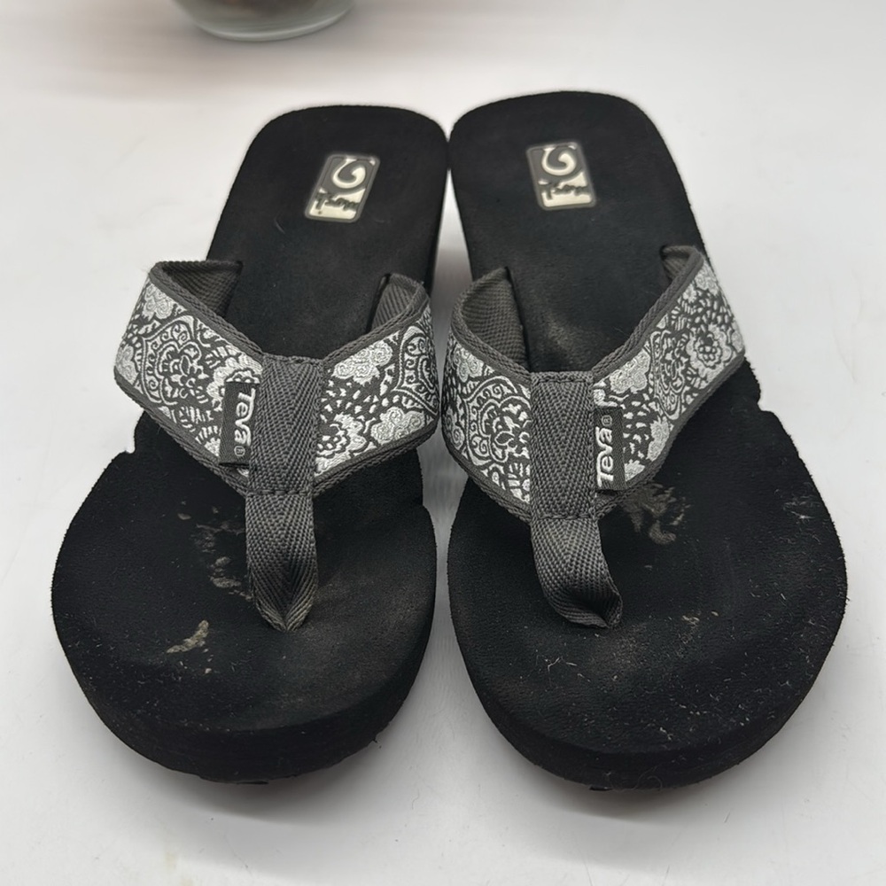 Women's Black and Gray Wedge Sandals Size 6 - Picture 2 of 7